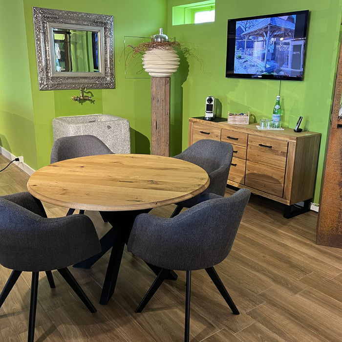 Neuer Besprechungstisch für Spagart Aarberg