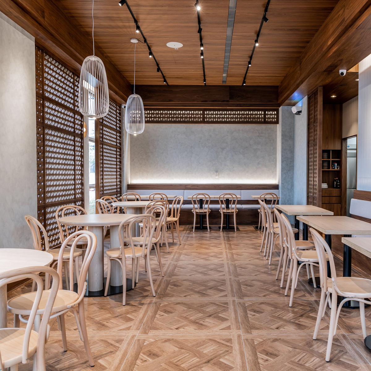 Chaise 18 : Une icône de café